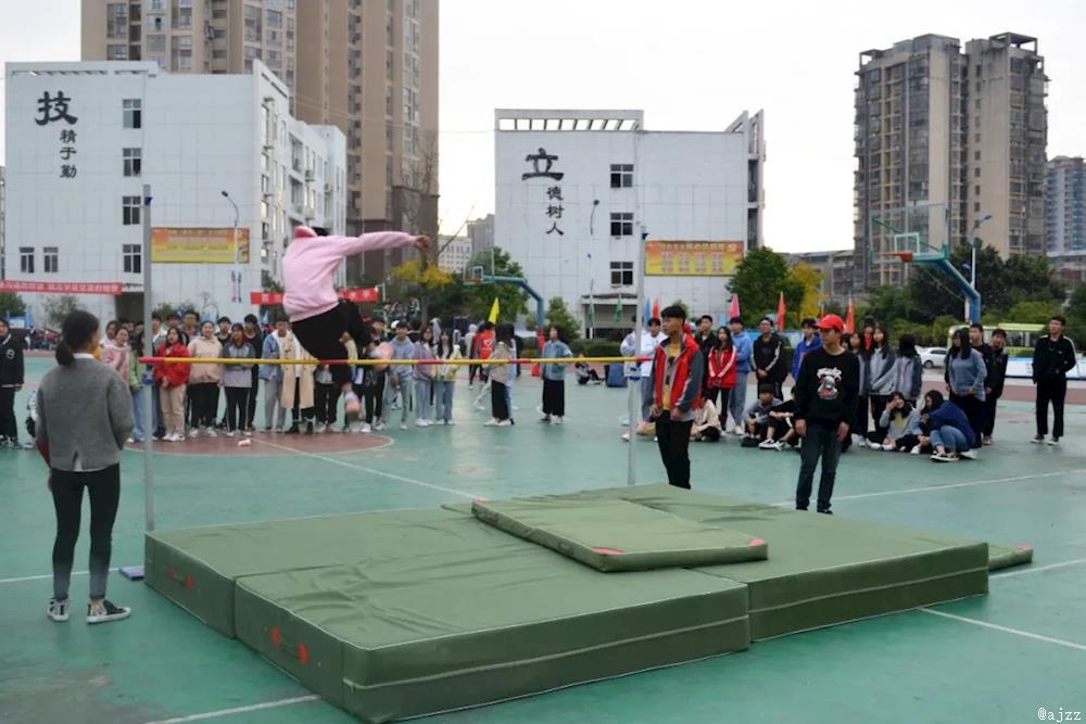f07deaa67d2a49418522d85959371bb1.jpg f07deaa67d2a49418522d85959371bb1.jpg